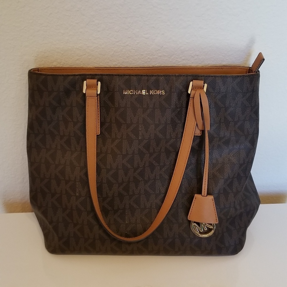 💥Authentic Michael Kors Purse